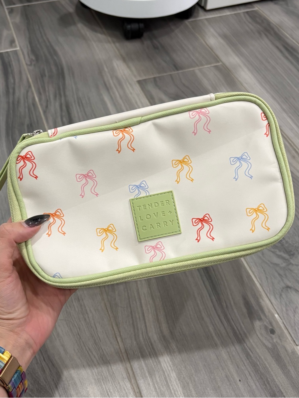 Tender love + carry makeup bag